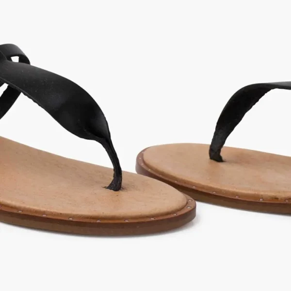 Pisamonas Sandálias Pele Tira Central Com Tachas Sale